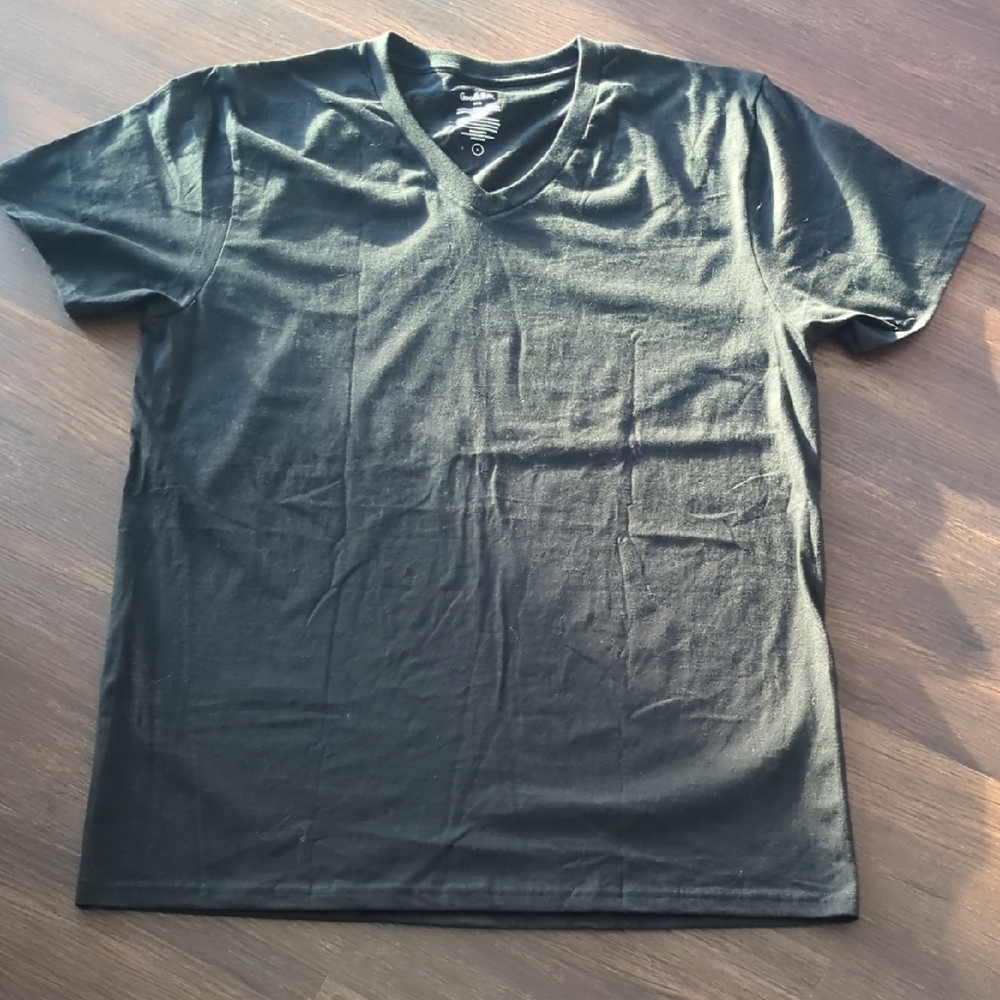 NWOT Men's Goodiellow & CO Size Large DEEP BLACK  V-neck TEE T-SHIRT